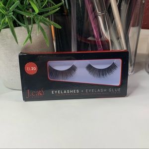 J.Cat False Eyelashes